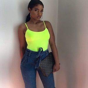 🤍 ZARA Neon Ribbed Bodysuit sz Medium